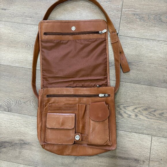 Piel Leather Large Handbag with Organizer Crossbody – Saddle Brown - Picture 4 of 15